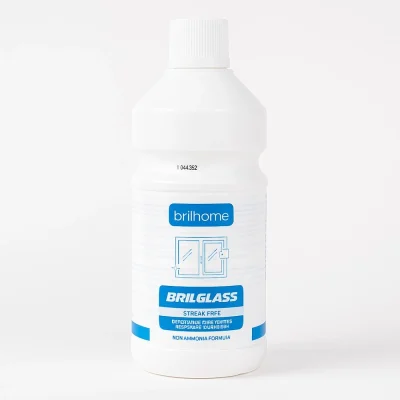 Brilglass – detergent pentru geamuri și oglinzi este soluția ideală pentru menținerea curățeniei și strălucirii suprafețelor de sticlă și oglindă.