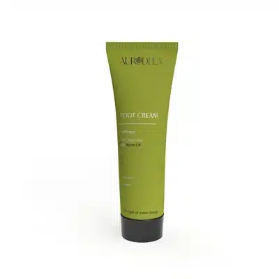 Crema pentru picioare cu ulei de neem